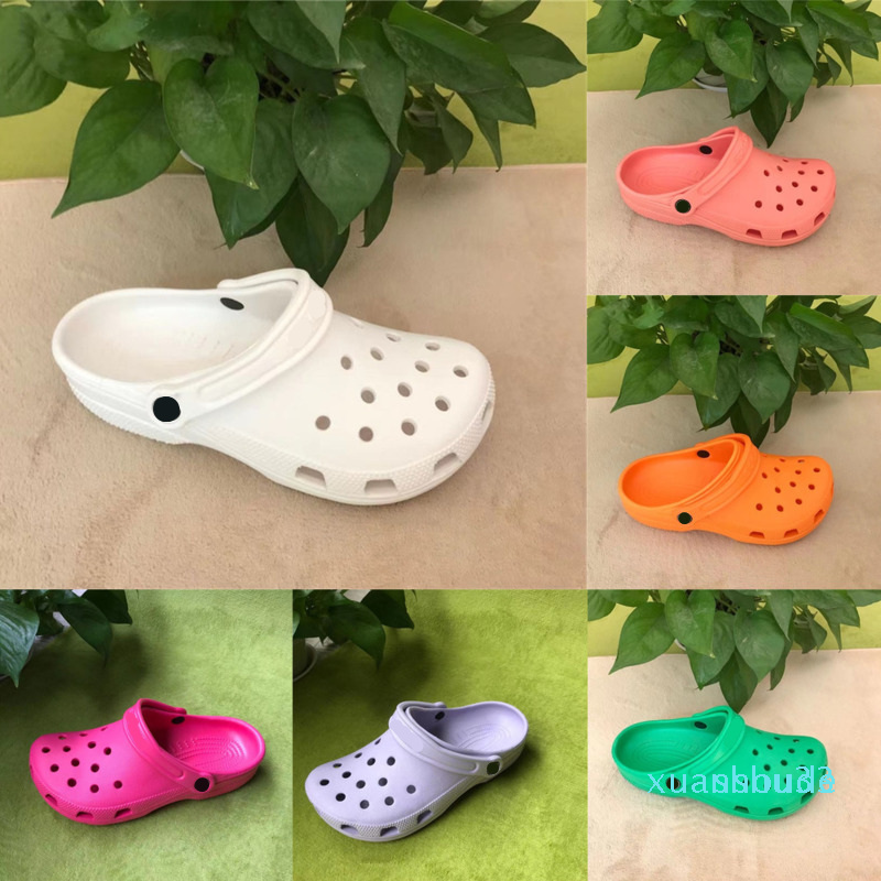 Star Clogs Hole Sandals Designer Hole slippers Mens And Womens Running Volume Breathable Casual Shoes Flat Bottomed Hole Shoes, Dark brown
Star Clogs Hole Sandals Designer Hole slippers Mens And Womens Running Volume Breathable Casual Shoes Flat Bottomed Hole Shoes, Dark brown