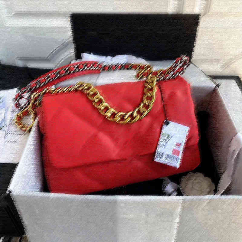 7A Designers 19 flap crossbody bags 2021 brand gold chain shoulder purse pink pochett envelope wallet, Official original imported Genuine, Red
7A Designers 19 flap crossbody bags 2021 brand gold chain shoulder purse pink pochett envelope wallet, Official original imported Genuine, Red