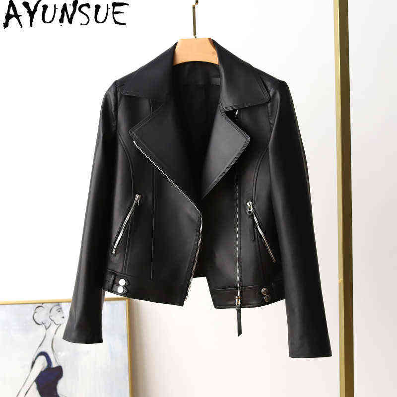 Ayunsue Genuine Sheepskin Coat Woman Genuine Leather Coats Women Short Korean Style Coats Famale 2021 Leather Coat Ladies SQQ65 J220727, Black
Ayunsue Genuine Sheepskin Coat Woman Genuine Leather Coats Women Short Korean Style Coats Famale 2021 Leather Coat Ladies SQQ65 J220727, Black