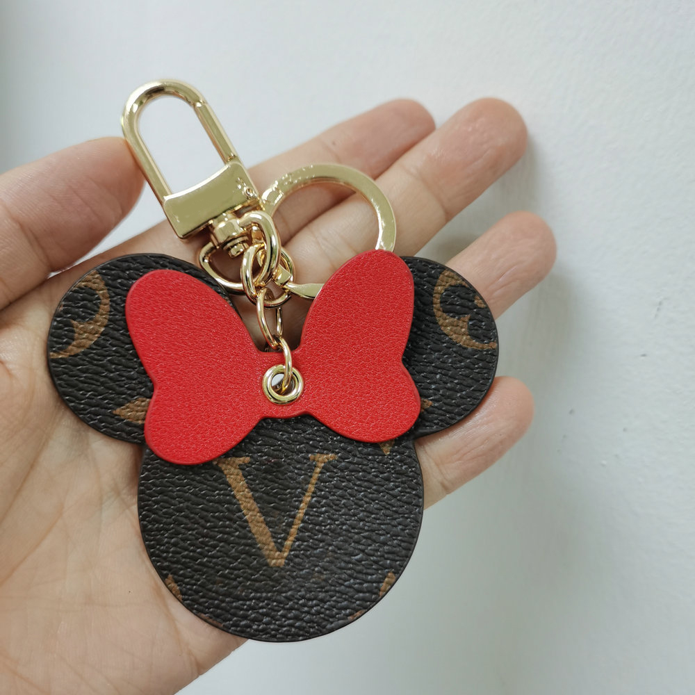 Designer Keychain Bow Print Mouse PU Leather Animal Car Keyrings Key Chain Holder Fashion Key Ring
Designer Keychain Bow Print Mouse PU Leather Animal Car Keyrings Key Chain Holder Fashion Key Ring