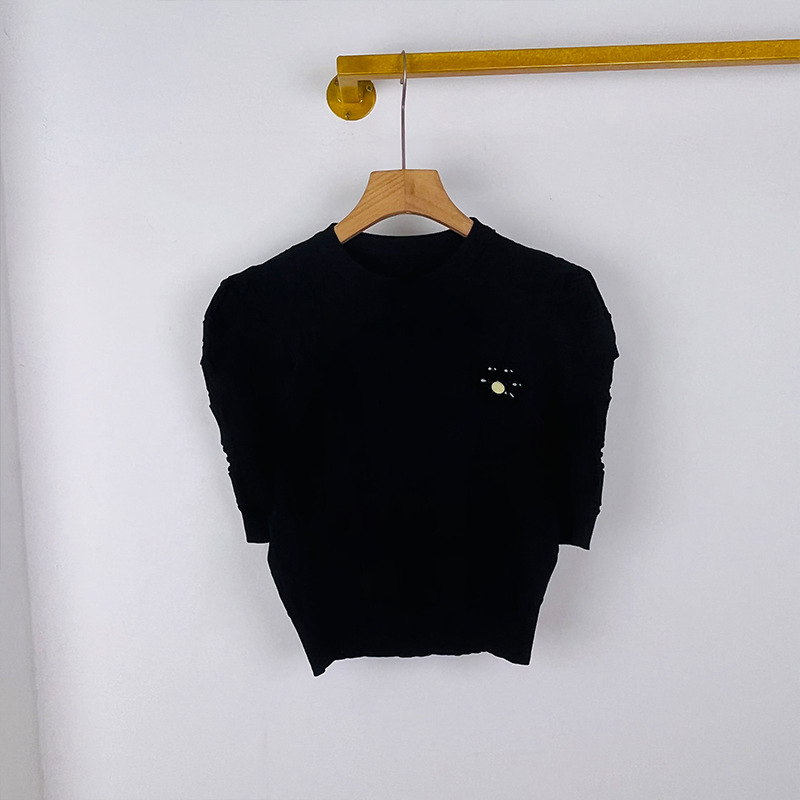 606 L 2022 Runway Summer Brand Same Style Sweater Crew Neck Short Sleeve Black White T Shirt Women' Sweaters xue
606 L 2022 Runway Summer Brand Same Style Sweater Crew Neck Short Sleeve Black White T Shirt Women' Sweaters xue