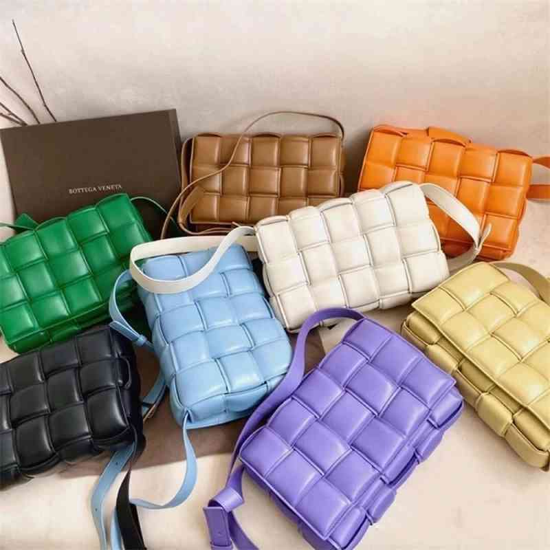 Venetas Women Bottegas Luxury Handbags Leather 2022 Woven Bag Fashion Pillow Versatile Trend Messenger High, Sky blue 
Venetas Women Bottegas Luxury Handbags Leather 2022 Woven Bag Fashion Pillow Versatile Trend Messenger High, Sky blue