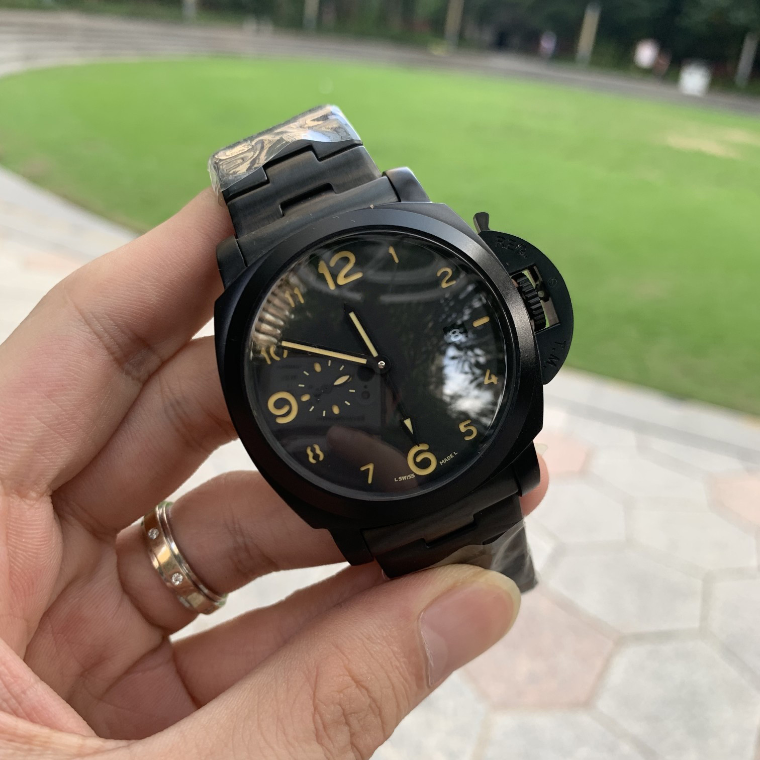 Designer Brand Mens Top Pam Watch Automatic Mechanical Movement 316L Stainless Steel Case Mineral Tempered Glass Mirror Genuine Leather Strap 44mm, As pics
Designer Brand Mens Top Pam Watch Automatic Mechanical Movement 316L Stainless Steel Case Mineral Tempered Glass Mirror Genuine Leather Strap 44mm, As pics