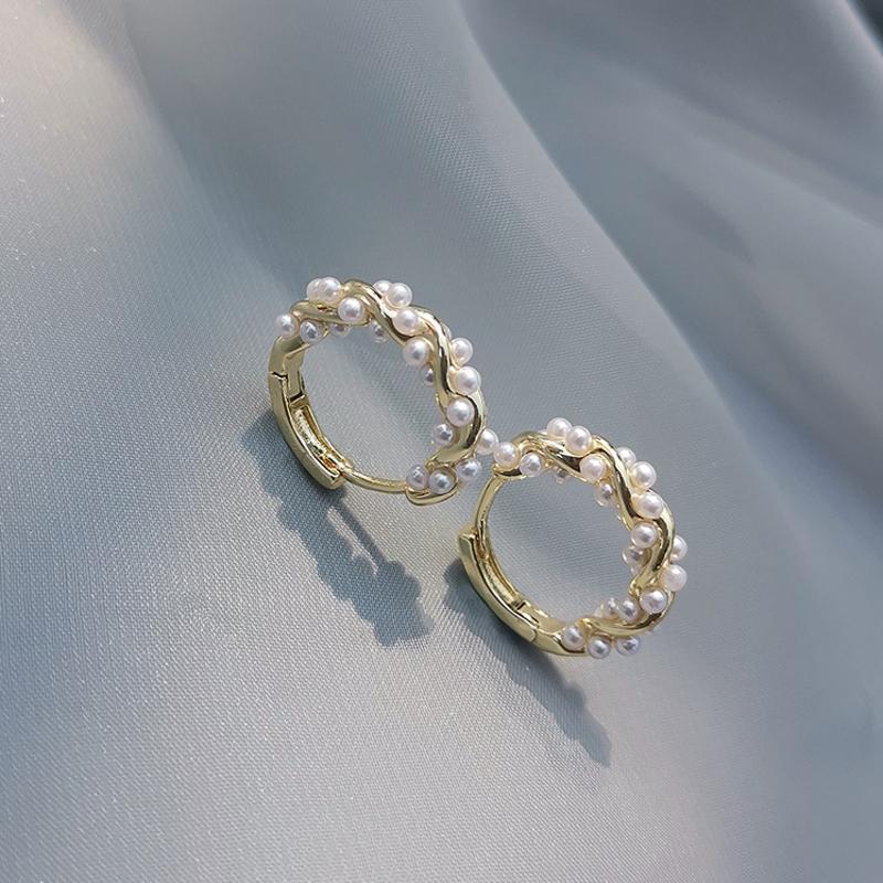 Hoop & Huggie Elegant Pearl Wound Metal Twist Earrings Fashion Jewelry Party Sweet Accessories For Woman Girls GiftHoop
Hoop & Huggie Elegant Pearl Wound Metal Twist Earrings Fashion Jewelry Party Sweet Accessories For Woman Girls GiftHoop