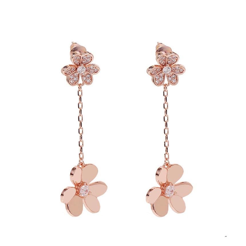 VAN 18K Gold Fashion Four-leaf Clover/Three Leaf Dangle Clover Flower Long Cleef Earrings with Diamonds for Women&Girls Wedding Va274i
VAN 18K Gold Fashion Four-leaf Clover/Three Leaf Dangle Clover Flower Long Cleef Earrings with Diamonds for Women&Girls Wedding Va274i