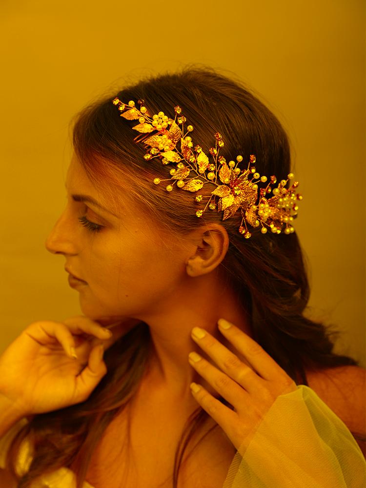 Headpieces Pearl Rhinestone Flower Bridal Hair Combs Gold Leaf Wedding Headband Brides Headwear Accessories Party Prom JewelryHeadpieces
Headpieces Pearl Rhinestone Flower Bridal Hair Combs Gold Leaf Wedding Headband Brides Headwear Accessories Party Prom JewelryHeadpieces