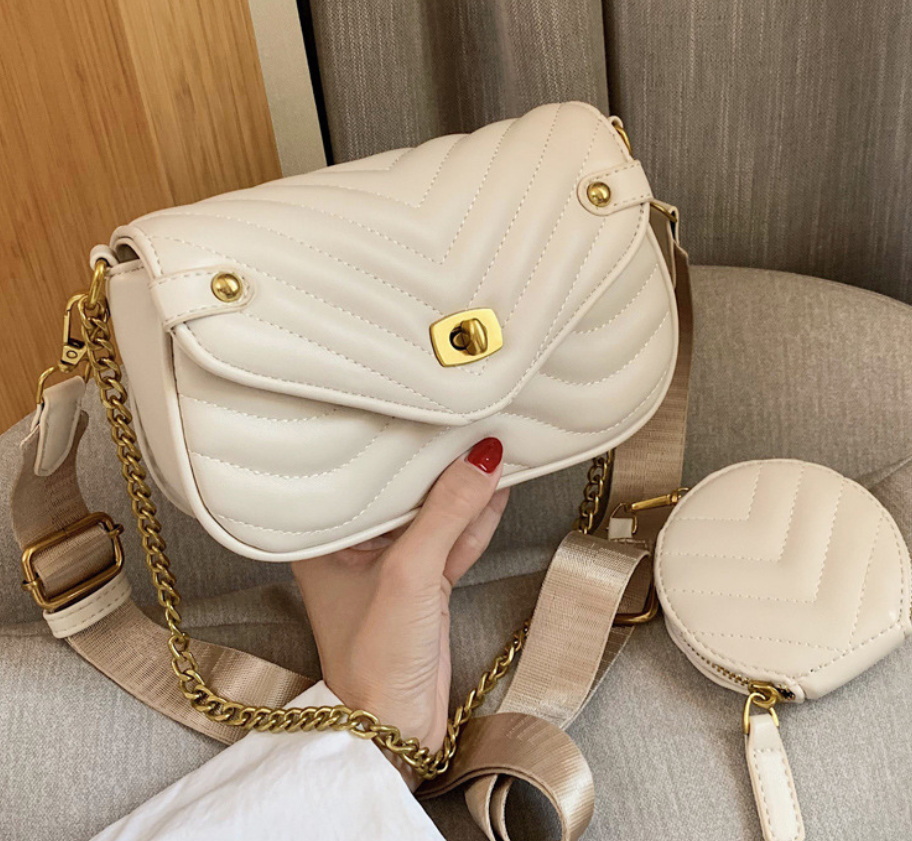 Small PU Leather Shoulder Bag For Women new purse and Handbags Female Travel Crossbody Bag ladies chain Sling bag 2 PCS/SET, Size 20x15x7cm
Small PU Leather Shoulder Bag For Women new purse and Handbags Female Travel Crossbody Bag ladies chain Sling bag 2 PCS/SET, Size 20x15x7cm