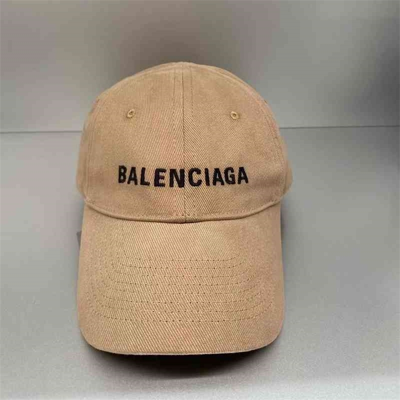 Sport caps Balenclaga 2022 b family cap Little white dragon Italian embroidered Unisex baseball cap duck tongue cap, Camel black logo
Sport caps Balenclaga 2022 b family cap Little white dragon Italian embroidered Unisex baseball cap duck tongue cap, Camel black logo