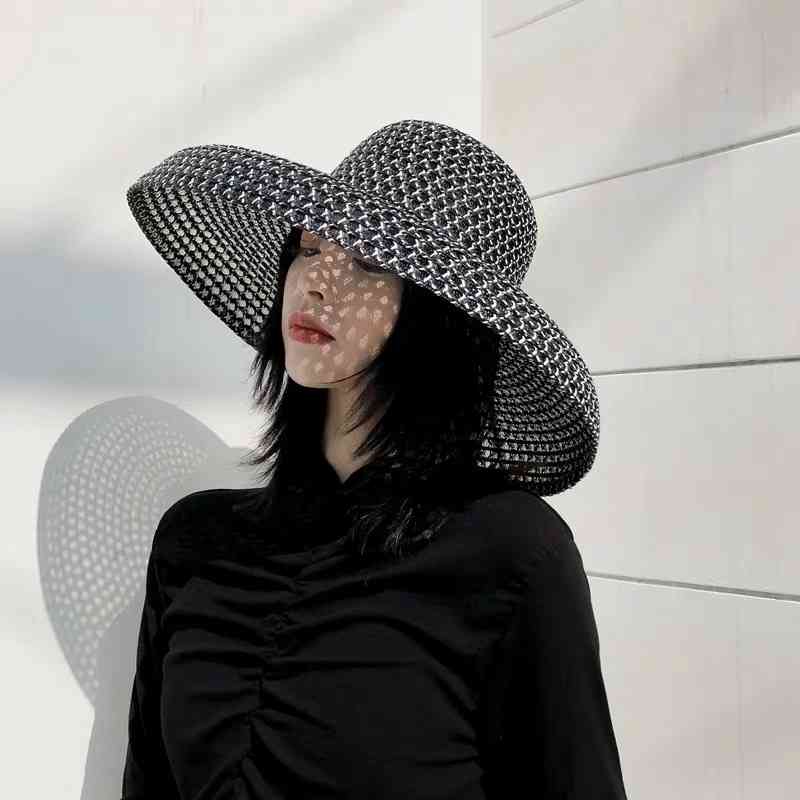 Retro Round Top Big Straw Ladies Sun s Travel Holiday Visor s Vintage Women Beach Hat Black And White Wholesale
Retro Round Top Big Straw Ladies Sun s Travel Holiday Visor s Vintage Women Beach Hat Black And White Wholesale