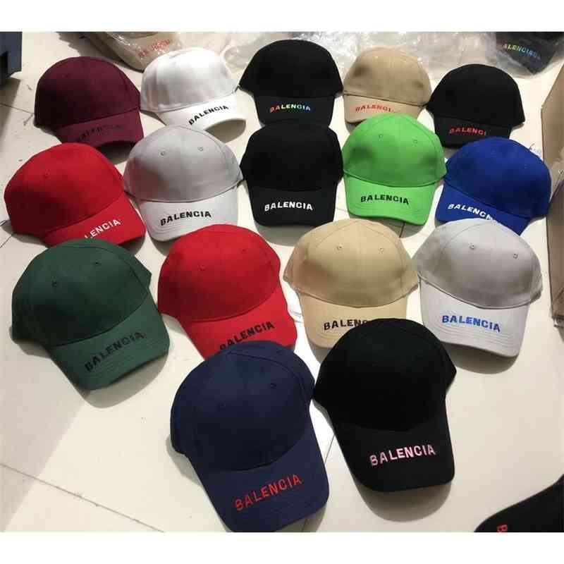 New Balencaigcaps and summer spring Luxury trend B family hat baseball hat ins leisure travel duck tongue hat simple letter embroidered men and women, Brim with word;black pink word
New Balencaigcaps and summer spring Luxury trend B family hat baseball hat ins leisure travel duck tongue hat simple letter embroidered men and women, Brim with word;black pink word