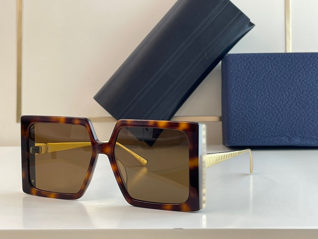 Sunglasses For Men Women Summer STATYLE Style Anti-Ultraviolet Retro Plate Full Frame Fashion Glasses Random Box
Sunglasses For Men Women Summer STATYLE Style Anti-Ultraviolet Retro Plate Full Frame Fashion Glasses Random Box