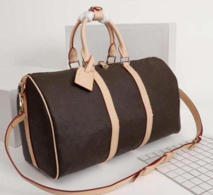 Handbags Men Leather TRIO Messenger Bags Luxury Shoulder Bag Make up Bag Designer Handbag Tote Man's bag, Shipping is not sold separately
Handbags Men Leather TRIO Messenger Bags Luxury Shoulder Bag Make up Bag Designer Handbag Tote Man's bag, Shipping is not sold separately