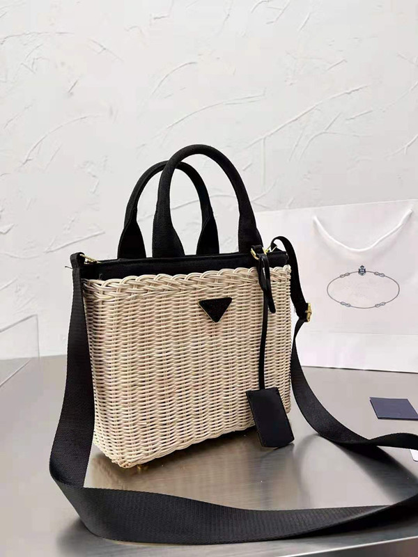 Women Straw Handbags Designer Tote Bag Lady Vegetable Basket Bags Fashion Shoulder Handbag High Quality Pocket Female Totes Strawing Purse, Beige
Women Straw Handbags Designer Tote Bag Lady Vegetable Basket Bags Fashion Shoulder Handbag High Quality Pocket Female Totes Strawing Purse, Beige