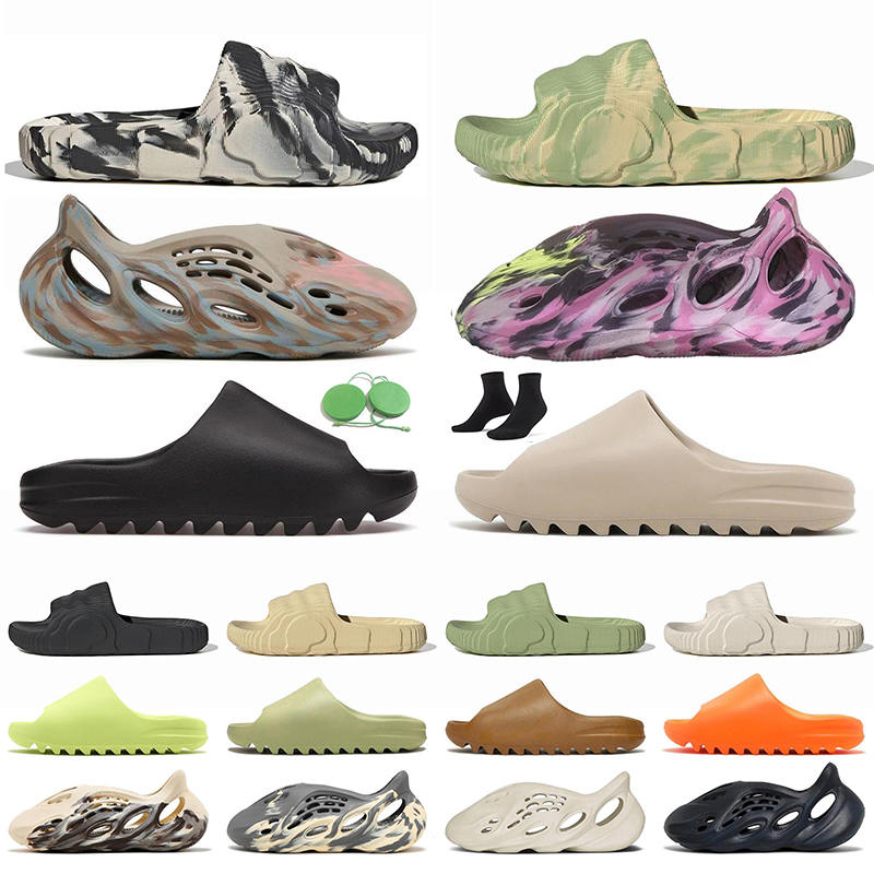 2022 Top Fashion Womens Mens Slippers Foam Runner Slides Sandals Desert Sand Sulfur Onyx Black Cream Clay Moon Grey Ochre Runners Designer Slide Beach Shoes Sliders, C29 mist 36-47
2022 Top Fashion Womens Mens Slippers Foam Runner Slides Sandals Desert Sand Sulfur Onyx Black Cream Clay Moon Grey Ochre Runners Designer Slide Beach Shoes Sliders, C29 mist 36-47