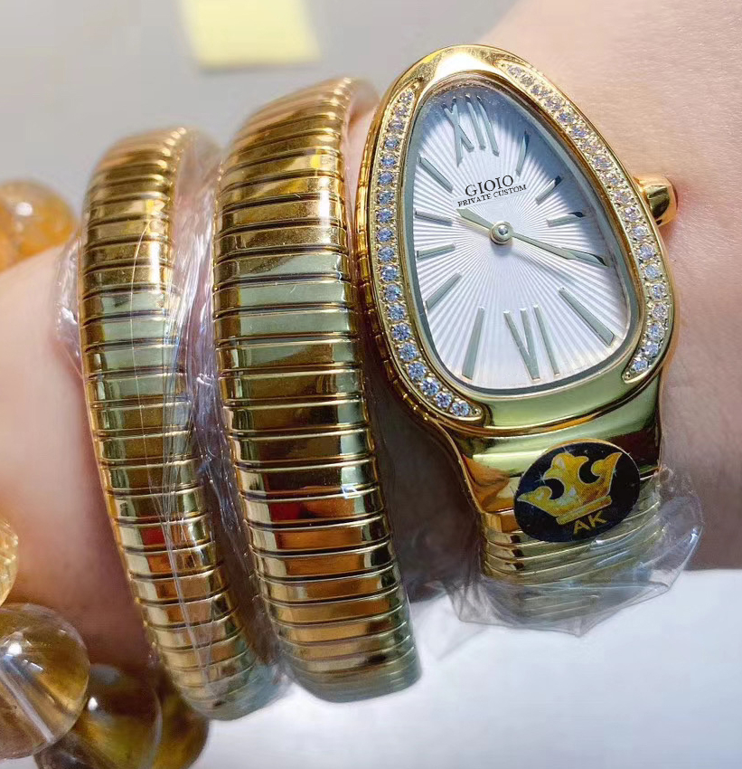 Women Snake black White Gold Diamonds Rome Quartz Watch 
Women Snake black White Gold Diamonds Rome Quartz Watch