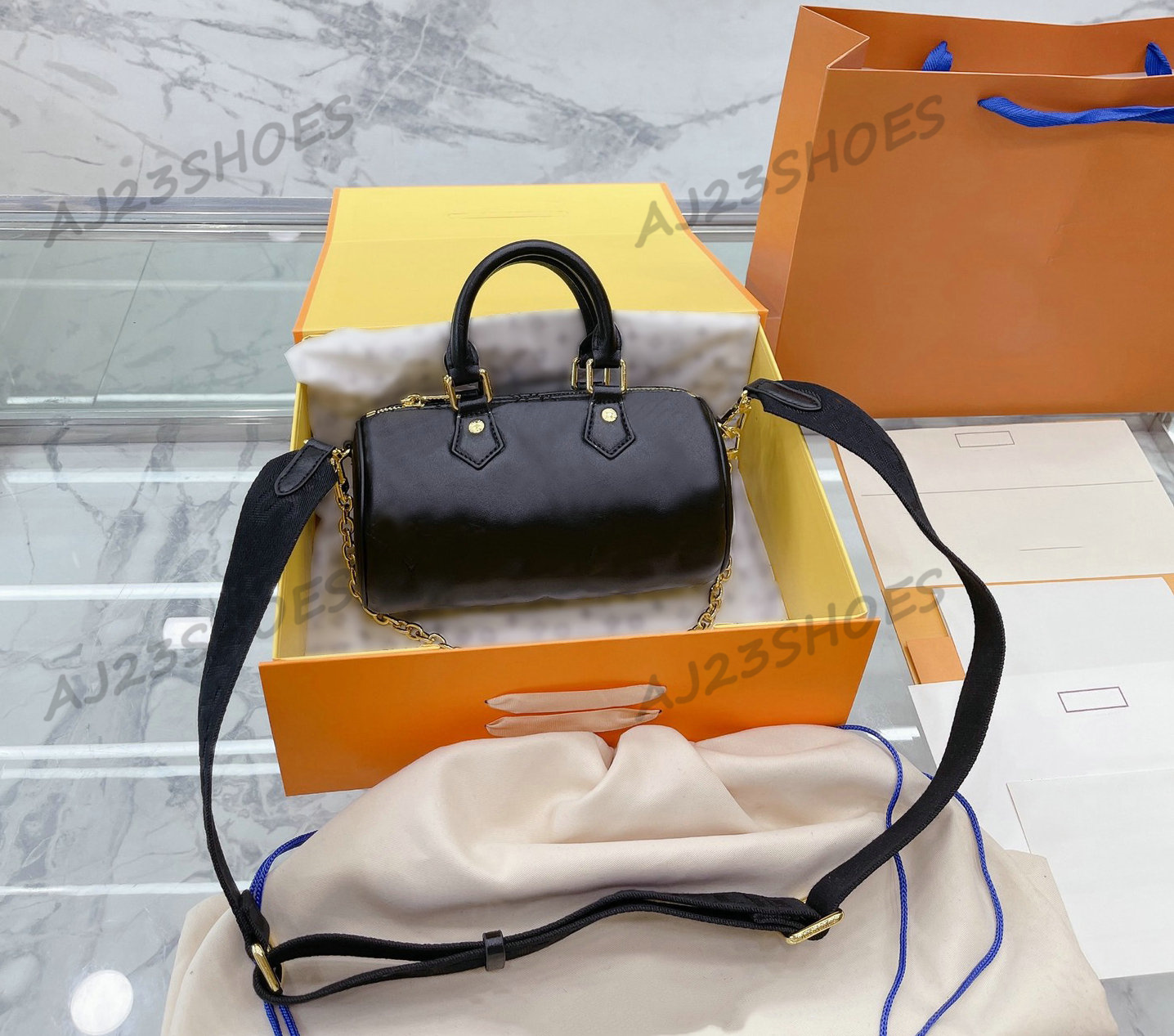 PAPILLON BB M59800 Bubblegram collection Shoudler Bag Monograms Speedy nano Leather Cross Body handle Womens Designer Handbag, 01
PAPILLON BB M59800 Bubblegram collection Shoudler Bag Monograms Speedy nano Leather Cross Body handle Womens Designer Handbag, 01