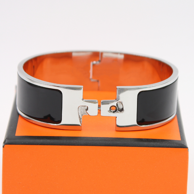 Top Quality Luxury Cuff Enamel Bangle Couple 18MM Width Silver Jewelry Mens and Womens Stainless Steel Bracelets