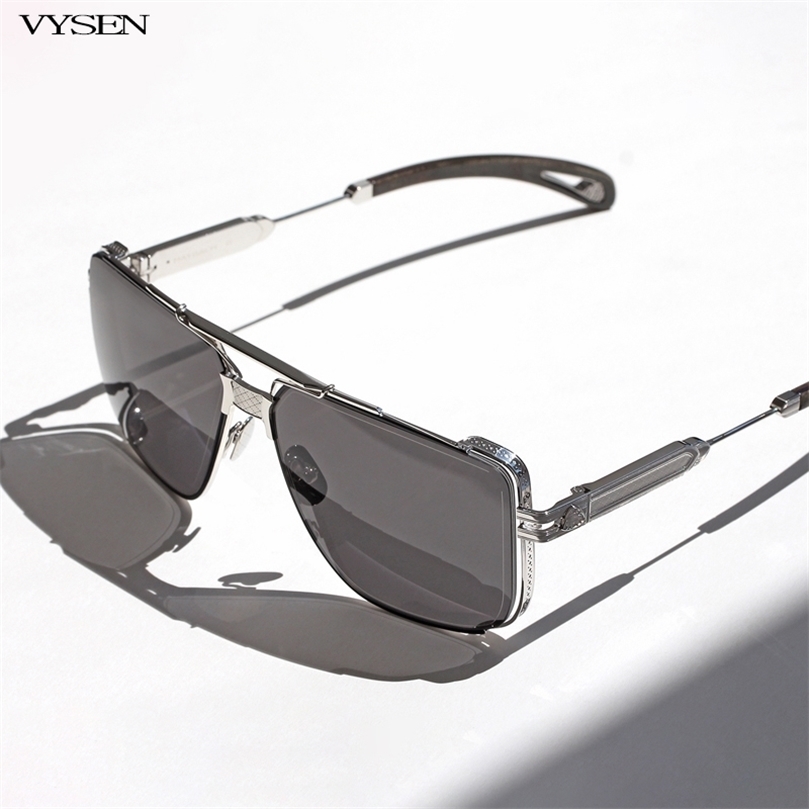 Fashion Luxury Metal Oversized Sunglasses Square For Men Brand Designer Punk Sun Glasses Male Trend Big Frame Eyeglasses 220616
Fashion Luxury Metal Oversized Sunglasses Square For Men Brand Designer Punk Sun Glasses Male Trend Big Frame Eyeglasses 220616