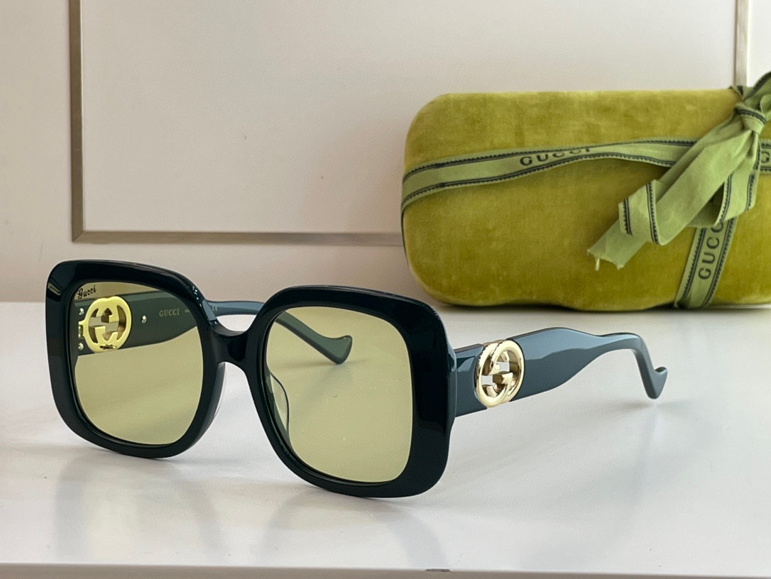 Sunglasses For Men and Women Summer 1029 Style Anti-Ultraviolet Retro Plate Full Frame Eyeglasses Random Box
Sunglasses For Men and Women Summer 1029 Style Anti-Ultraviolet Retro Plate Full Frame Eyeglasses Random Box