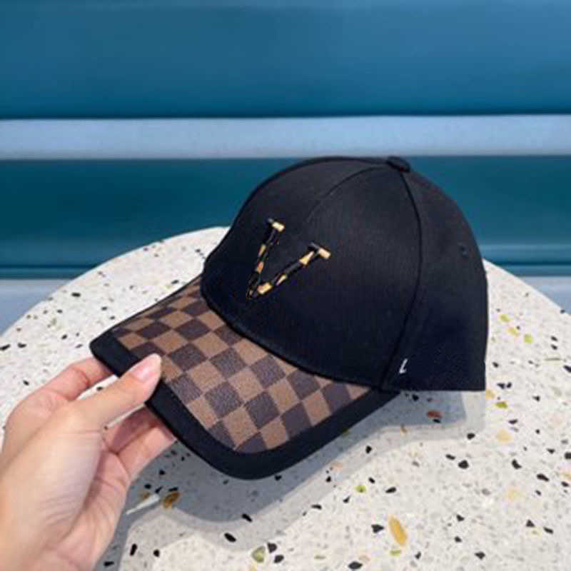 Luxurys Desingers Letter Baseball Cap Woman Caps Manempty Sun Hats Fashion Leisure Design Flowers Hat Embroidered Washed Sunscreen pretty, Postage
Luxurys Desingers Letter Baseball Cap Woman Caps Manempty Sun Hats Fashion Leisure Design Flowers Hat Embroidered Washed Sunscreen pretty, Postage