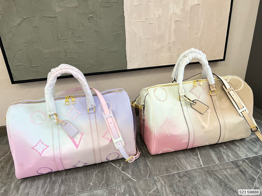 Top Quality Men Keepalls Duffle Bag Women Luxury Designer Travel Hand Luggage Bags Mens Monograms Genuine Leather Handbags Large Capacity, With logo
Top Quality Men Keepalls Duffle Bag Women Luxury Designer Travel Hand Luggage Bags Mens Monograms Genuine Leather Handbags Large Capacity, With logo