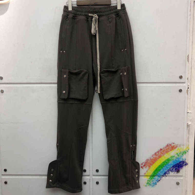 High Street Zipper Breasted Cargo Pants Men Women Best Quality Joggers Multi-Pocket Overall Slightly Loose Pants T220721
High Street Zipper Breasted Cargo Pants Men Women Best Quality Joggers Multi-Pocket Overall Slightly Loose Pants T220721