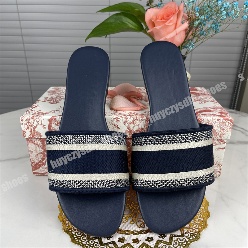 2022 Women Slippers Fashion Flip Flops Embroidery Sandal Floral Brocade Striped Beach Genuine Leather Dazzle Flowers Slipper Slides, 1 yz-8424 coffee
2022 Women Slippers Fashion Flip Flops Embroidery Sandal Floral Brocade Striped Beach Genuine Leather Dazzle Flowers Slipper Slides, 1 yz-8424 coffee