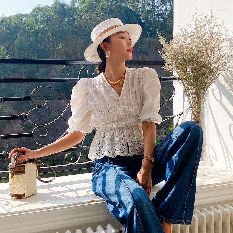 Women' Blouses & Shirts Floral Embroidery Summer For Women Casual V-neck Half Sleeve White Cotton Shirt 2022 Loose Boho BlusasWomen 
Women' Blouses & Shirts Floral Embroidery Summer For Women Casual V-neck Half Sleeve White Cotton Shirt 2022 Loose Boho BlusasWomen