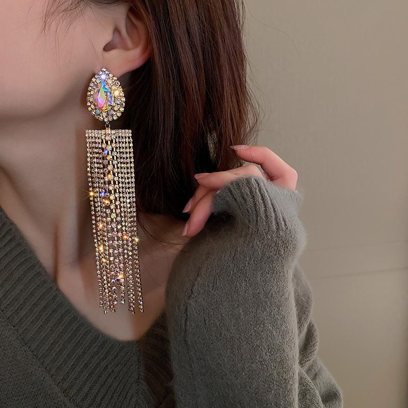 Dangle & Chandelier Shine Full Rhinestone Asymmetry Drop Earrings For Women Long Tassel Crystal Weddings Party JewelryDangle
Dangle & Chandelier Shine Full Rhinestone Asymmetry Drop Earrings For Women Long Tassel Crystal Weddings Party JewelryDangle