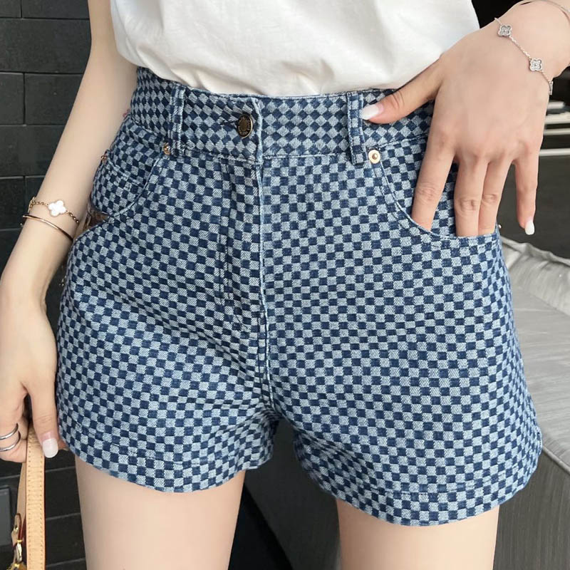 high quality Runway Summer Women Fashion Casual Plaid Denim Shorts High Quality V Luxury Brand Elegant Slim Shorts, Black
high quality Runway Summer Women Fashion Casual Plaid Denim Shorts High Quality V Luxury Brand Elegant Slim Shorts, Black