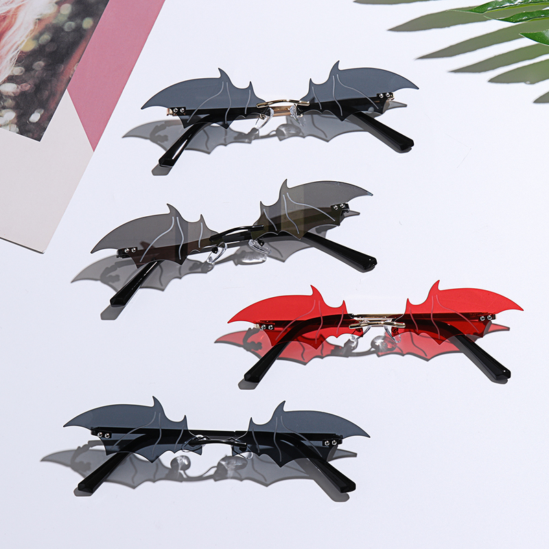 Sunglasses 1PC Unisex Fashion Bat Shape Sunglasses Rimless Retro True Film Sun Glasses UV400 T 220826
Sunglasses 1PC Unisex Fashion Bat Shape Sunglasses Rimless Retro True Film Sun Glasses UV400 T 220826
