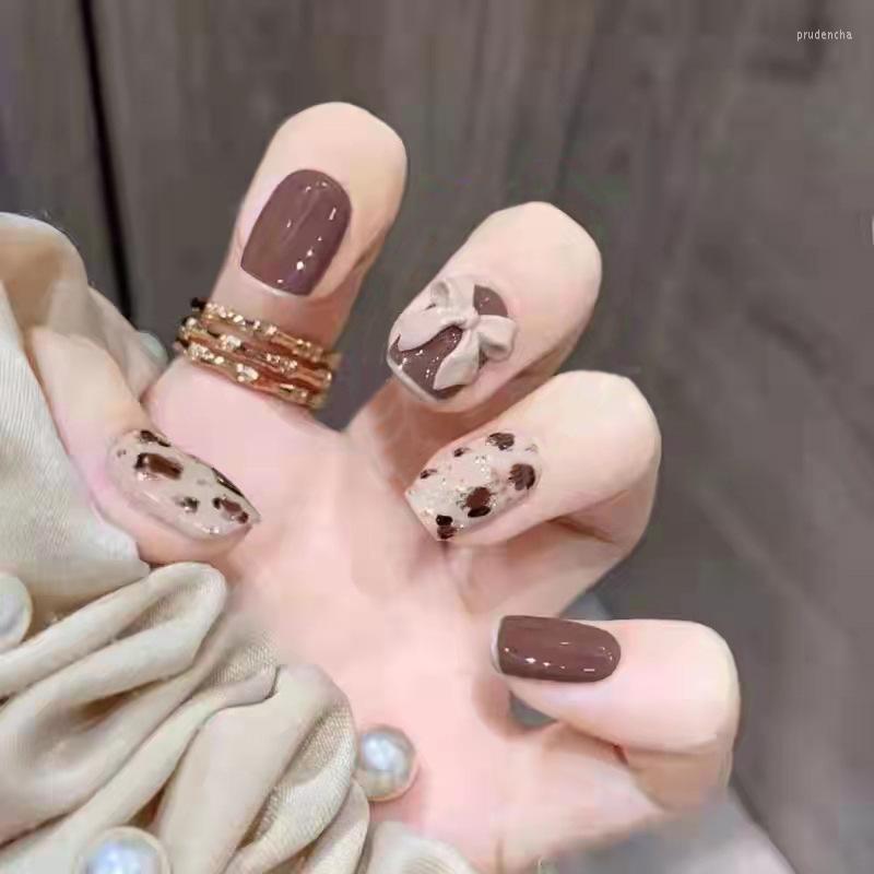 False Nails 24Pcs/box Autumn Winter Brown Leopard Print Wearable Fake Press On Square Head Full Cover Detachable Finished Fingernails Prud22, Z167
False Nails 24Pcs/box Autumn Winter Brown Leopard Print Wearable Fake Press On Square Head Full Cover Detachable Finished Fingernails Prud22, Z167