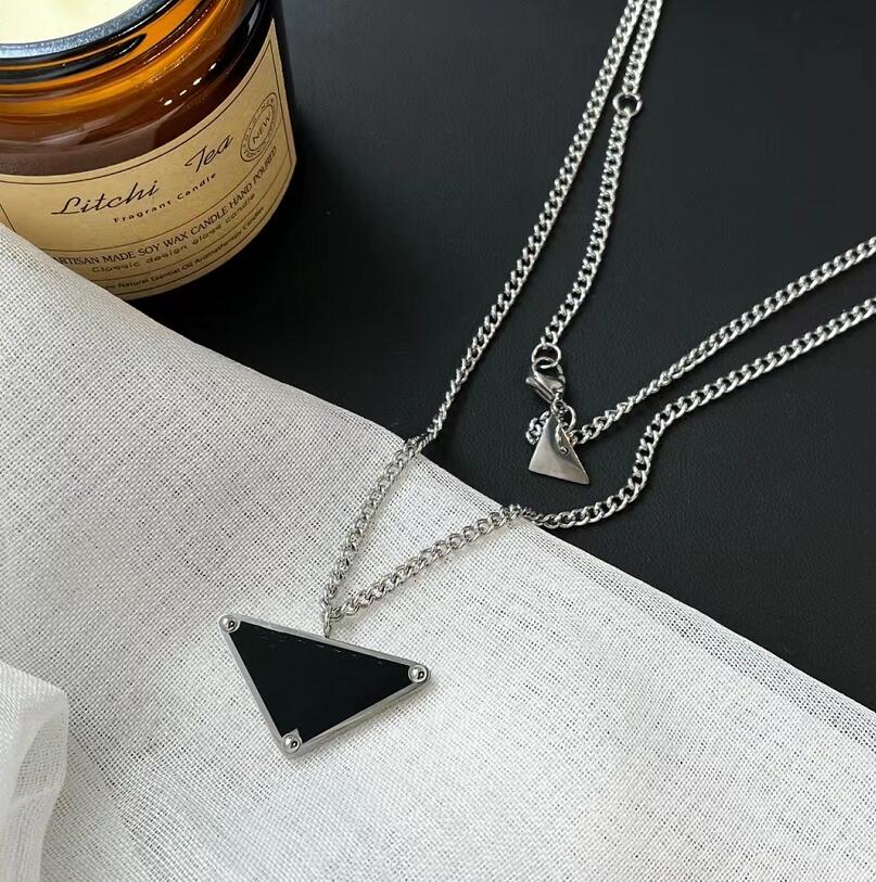 Luxury Design Pendant Necklaces Fashion for Man Woman Inverted Triangle Letter Designers Couples Gift Jewelry Trendy Personality Clavicle Chain
Luxury Design Pendant Necklaces Fashion for Man Woman Inverted Triangle Letter Designers Couples Gift Jewelry Trendy Personality Clavicle Chain