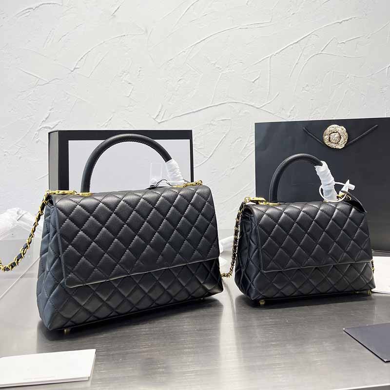 22Ss Women Flap Co Handle Tote Bag High Quality Calfskin Caviar Black Designer Bags Handbag Gold Hardware With Leather Chain Cross Body
22Ss Women Flap Co Handle Tote Bag High Quality Calfskin Caviar Black Designer Bags Handbag Gold Hardware With Leather Chain Cross Body