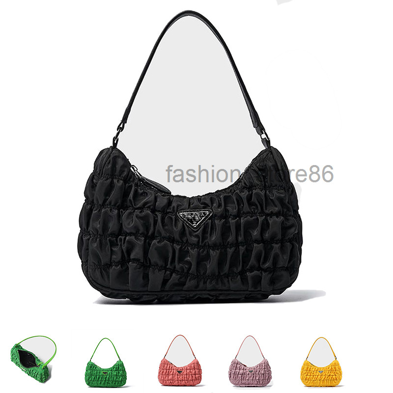 High quality Fashion women shoulder bags Unique triangle Genuine Leather Chest pack lady Tote handbags presbyopic purse messenger bag
High quality Fashion women shoulder bags Unique triangle Genuine Leather Chest pack lady Tote handbags presbyopic purse messenger bag
