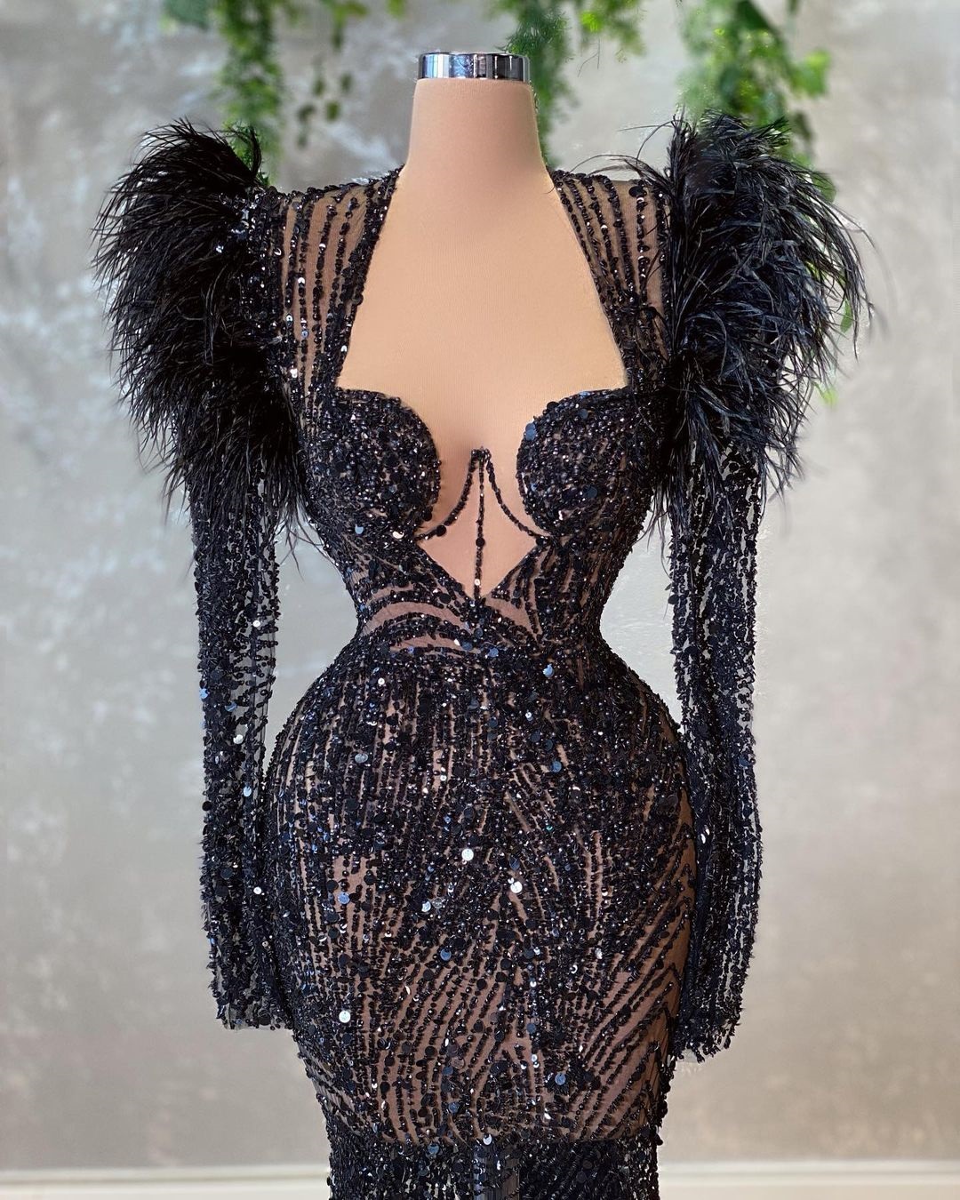 Sexy Black Beads Mermaid Evening Dresses Long Sleeve Ostrich Feather Custom Made Illusion Prom Gowns robes de