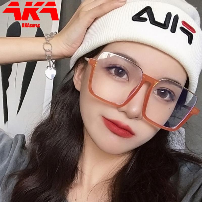 Sunglasses AKAgafas Oversized Women 2022 High-quality Plastic Shades Glasses Vintage Square Designer Sun For GafasSunglasses
Sunglasses AKAgafas Oversized Women 2022 High-quality Plastic Shades Glasses Vintage Square Designer Sun For GafasSunglasses