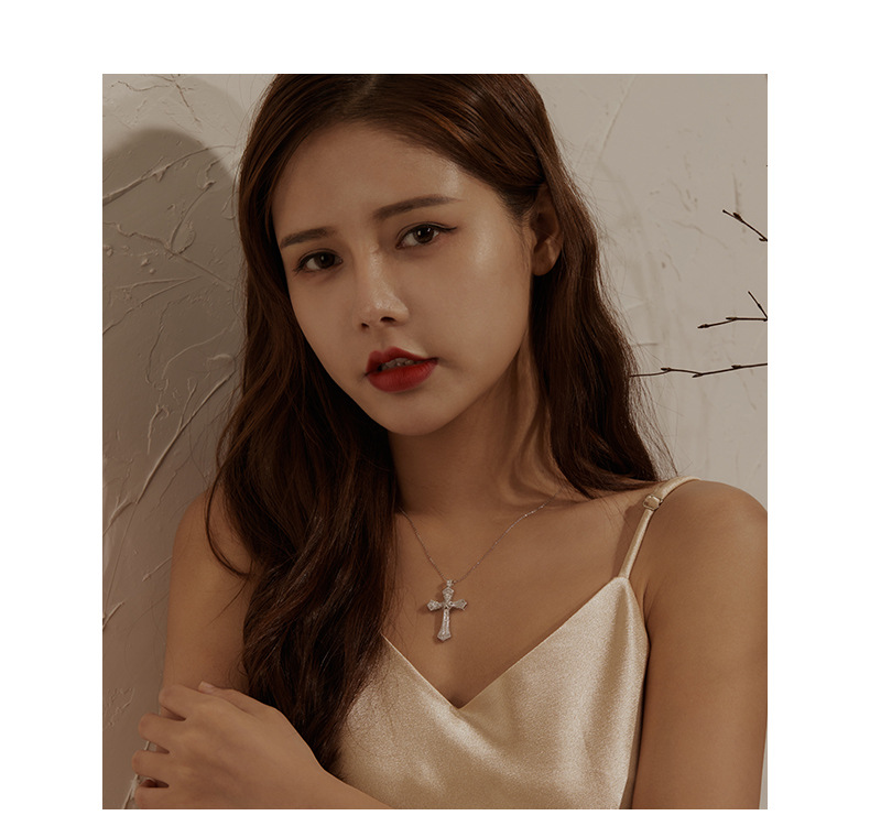 Choucong Brand Cross Pendant Hip Hop Vintage Jewelry 925 Sterling Silver Princess Cut White Topaz CZ Diamond Party Promise Women Wedding Clavicle Neck