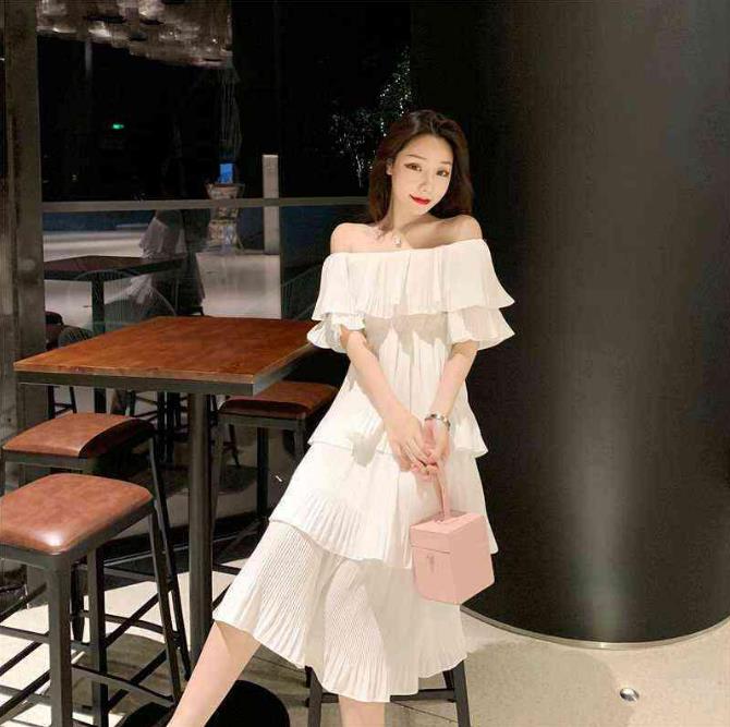 New Summer french strapless dresses women One-shoulder lace dress Solid color elegant party, Green
New Summer french strapless dresses women One-shoulder lace dress Solid color elegant party, Green