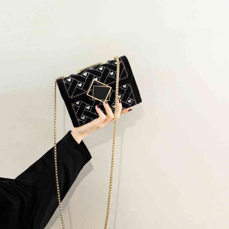 Ladies Fashion Luxury Brand Tide Bag Wholesale This Year's Popular Women's 2022 New Messenger Net Chain One Shoulder Small, Golden square lock
Ladies Fashion Luxury Brand Tide Bag Wholesale This Year's Popular Women's 2022 New Messenger Net Chain One Shoulder Small, Golden square lock