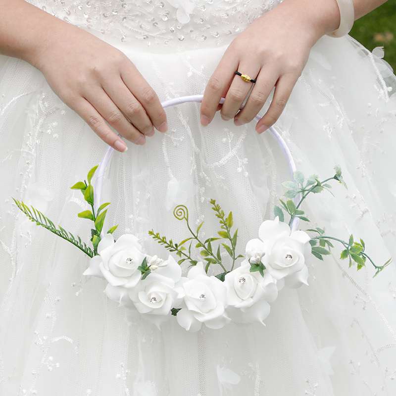 Bride wedding hand-held garland new simulation flower wedding garland cross-border party props Western-style hand-held flower decoration