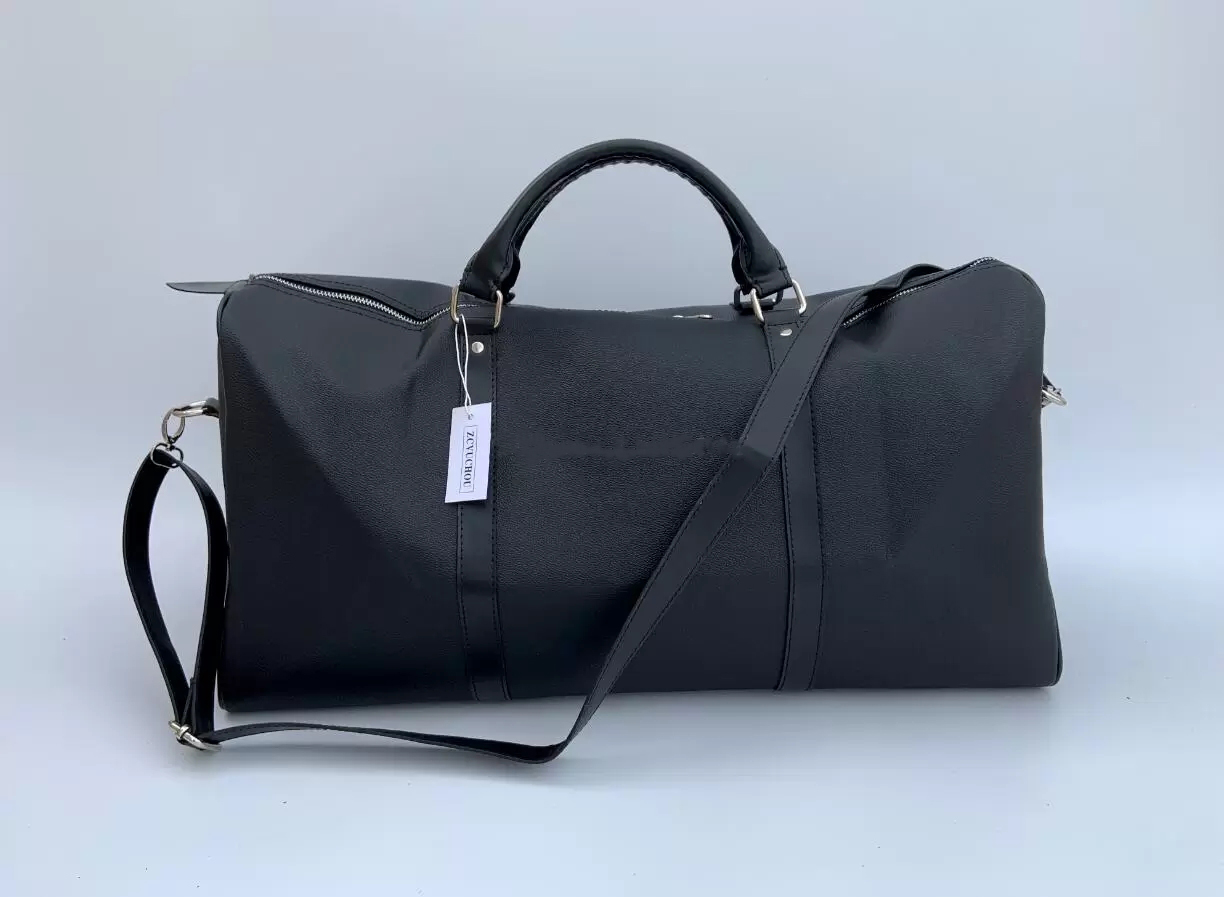 55CM large capacity women travel bags 2022 hots sale quality women men shoulder duffel bags carry on luggage bottom rivets with lock head, Dust bags
55CM large capacity women travel bags 2022 hots sale quality women men shoulder duffel bags carry on luggage bottom rivets with lock head, Dust bags