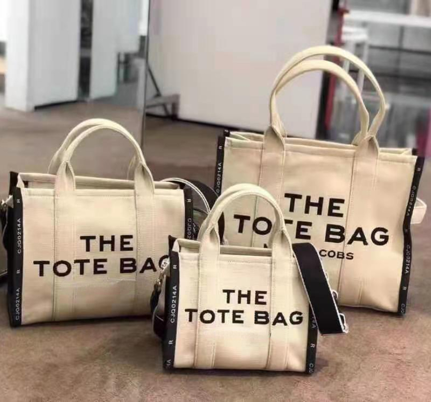 Designer Crossbody Shoulder Bags Jacquard Canvas Letter The Tote Bag Large Capacity Commuter Computer Bag Handbags, Beige
Designer Crossbody Shoulder Bags Jacquard Canvas Letter The Tote Bag Large Capacity Commuter Computer Bag Handbags, Beige