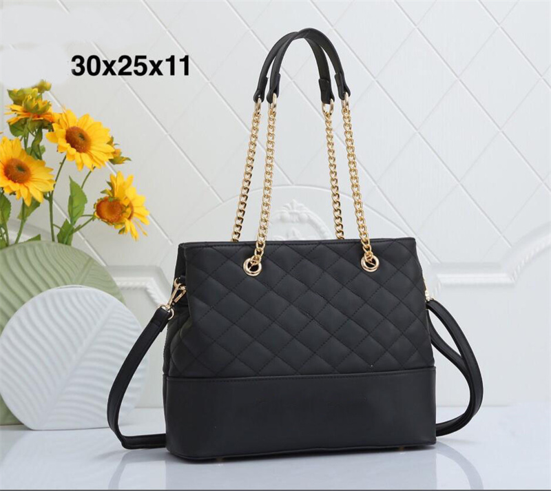 Designer Bags totes handbags Women PU diamond lattice Caviar Channel chain Shoulder C Family, Additional shipping fee
Designer Bags totes handbags Women PU diamond lattice Caviar Channel chain Shoulder C Family, Additional shipping fee