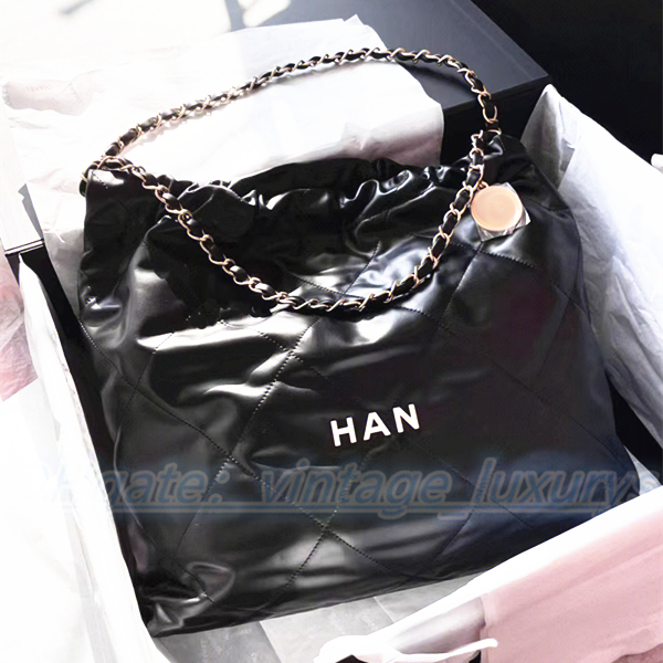 2022 new style Luxurys Designers famous Bags leather travel mens Wallets chain Shopping Hobo gift Wholesale Cross Body totes tramp Shoulder hangbag purse womens, Black
2022 new style Luxurys Designers famous Bags leather travel mens Wallets chain Shopping Hobo gift Wholesale Cross Body totes tramp Shoulder hangbag purse womens, Black