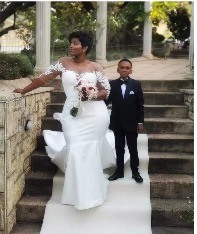 Sleeves Gorgeous Half Mermaid Wedding Dresses Bridal Gown Lace Applique Tulle Jewel Neckline Sweep Train Custom Made Vestido De Novia