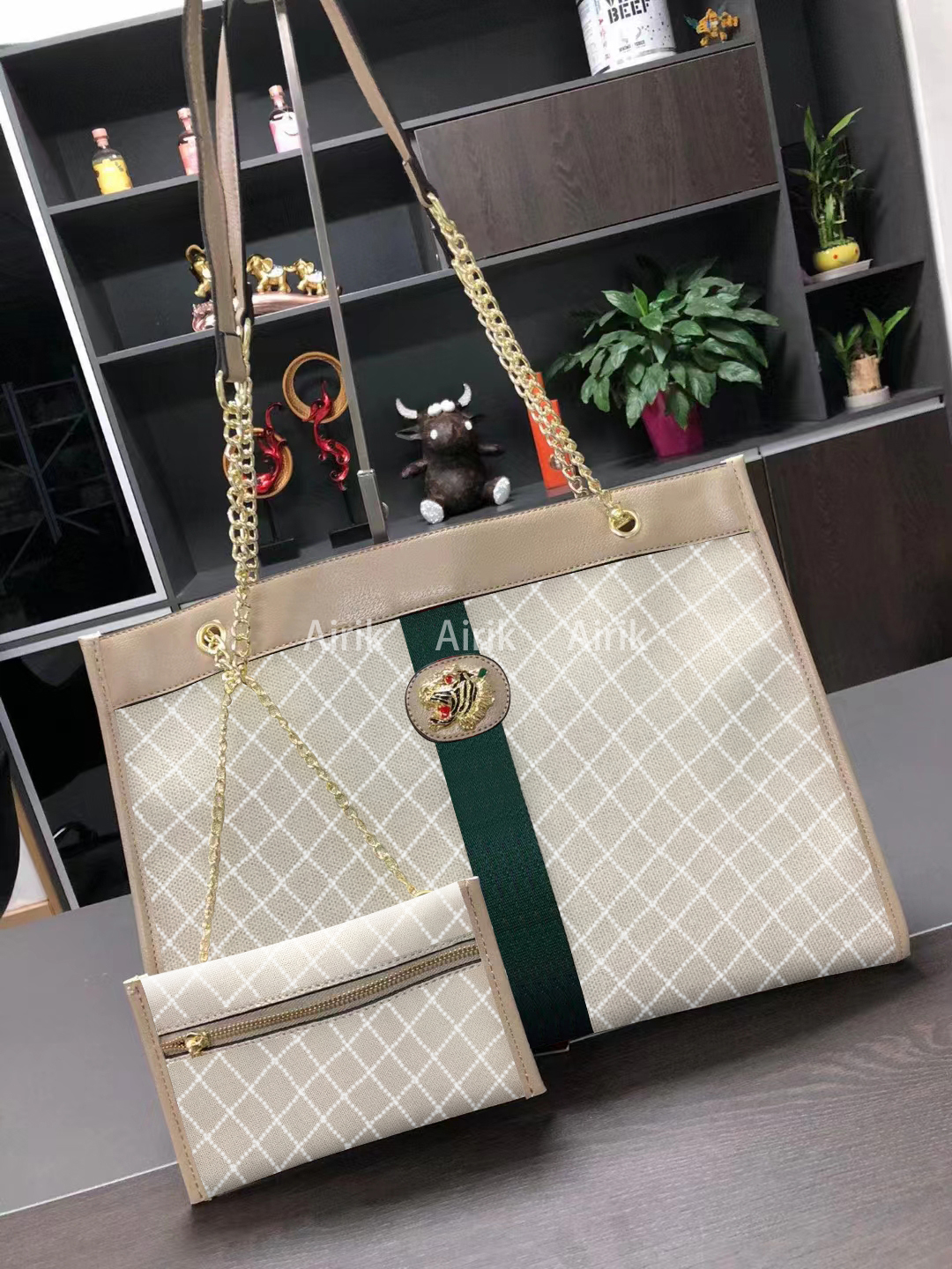 Classic Shopping Bags Flap Designers Brand Bag Caviar Grain Cowhide Leather Fashion Handbag Women's Wallet Golden Chain Shoulder Bags Cross Body, Other
Classic Shopping Bags Flap Designers Brand Bag Caviar Grain Cowhide Leather Fashion Handbag Women's Wallet Golden Chain Shoulder Bags Cross Body, Other