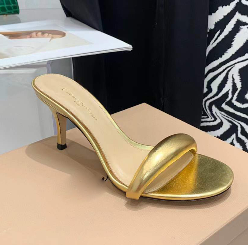 Gianvito Rossi sandals mules slipper calf Leather slides stiletto high Heels slip-on open square toe women Luxury Designers street style shoes factory footwear, Blue
Gianvito Rossi sandals mules slipper calf Leather slides stiletto high Heels slip-on open square toe women Luxury Designers street style shoes factory footwear, Blue