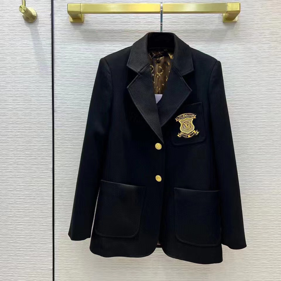 Medigo-LV130 fashion women suit designer clothes blazer with LOGO 2022 spring new released tops, Dark blue
Medigo-LV130 fashion women suit designer clothes blazer with LOGO 2022 spring new released tops, Dark blue