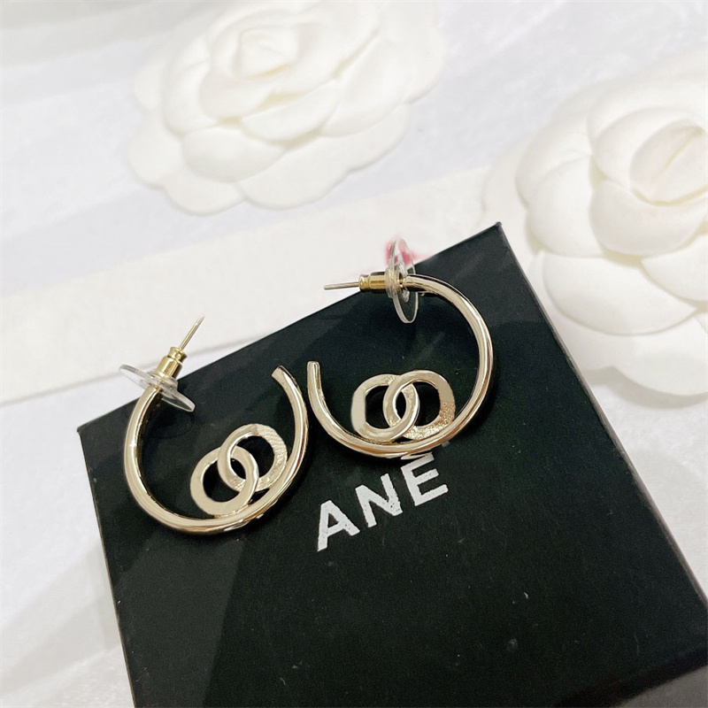 Women Gold Designer Hoops Earrings Fashion Luxury Jewelry Womens Channel Letter Earring Ear Stud Party Wedding Charm Studs Pendants Ameste
Women Gold Designer Hoops Earrings Fashion Luxury Jewelry Womens Channel Letter Earring Ear Stud Party Wedding Charm Studs Pendants Ameste